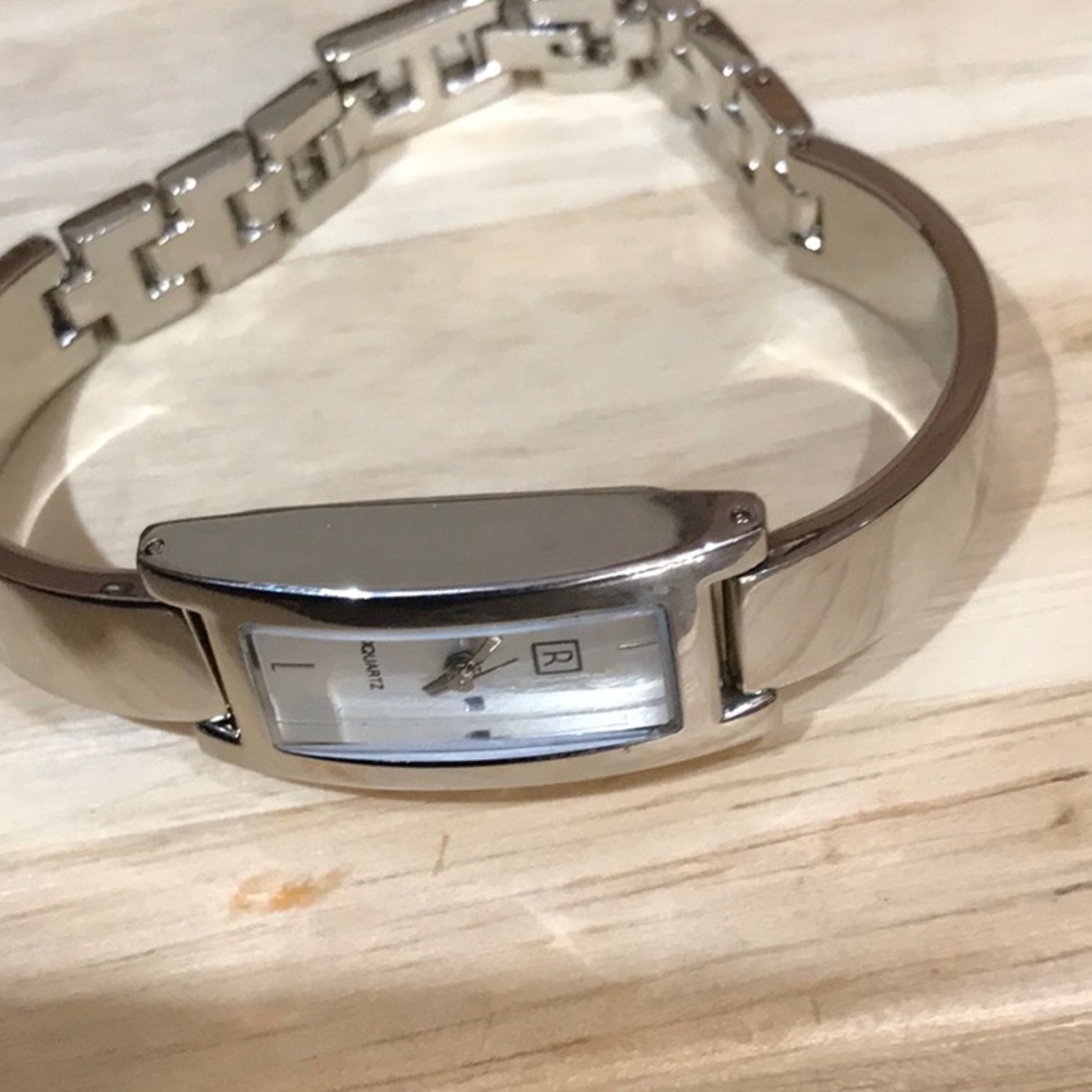 Reitmans Watch - never worn! - Picture 9 of 14